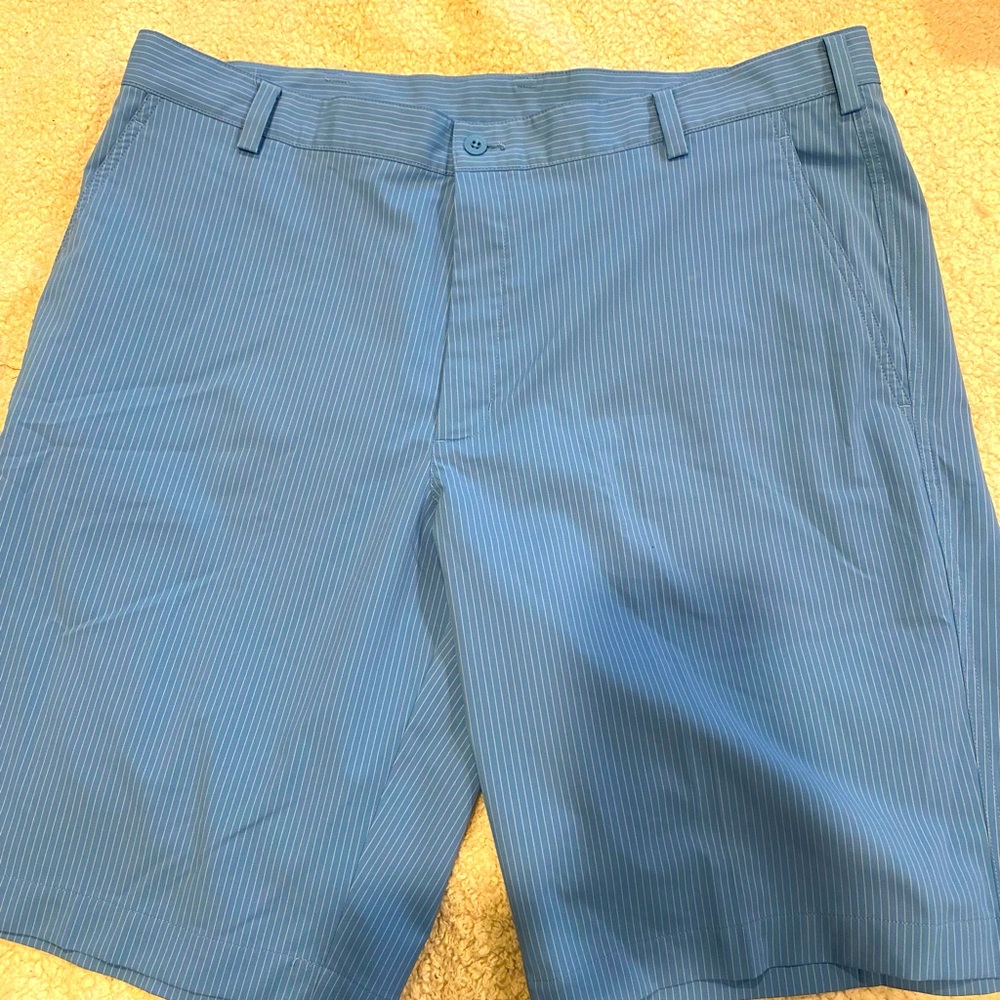 Nike golf shorts